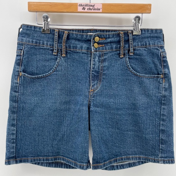 Levi Strauss Signature Womens Jean Shorts Blue Denim Misses 10 - Picture 1 of 5